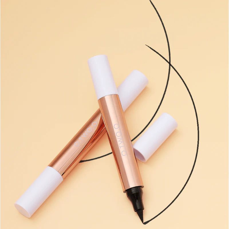 Delineador Cat Eyeliner - Caneta Dupla Pro!